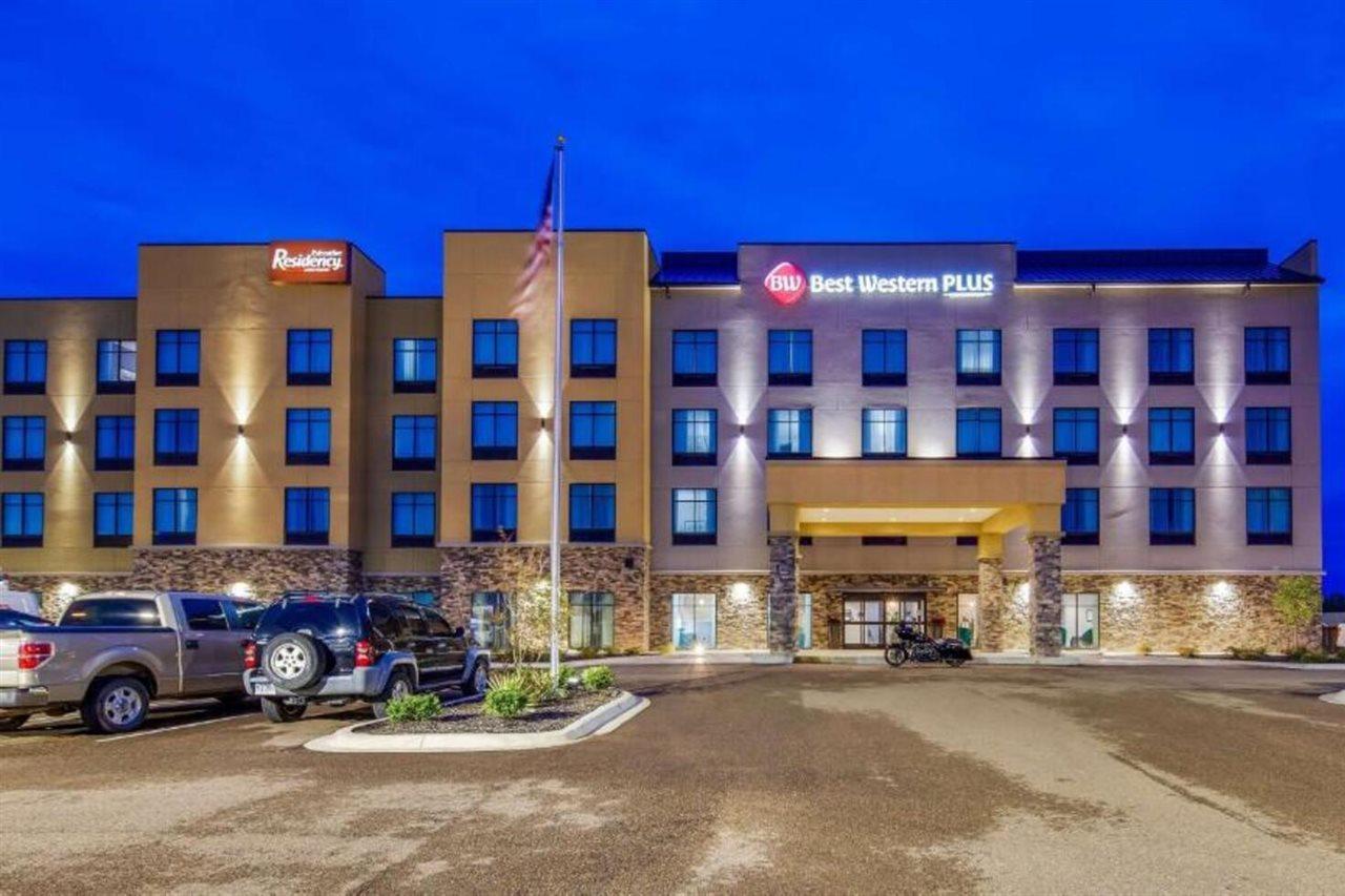 Hotel Western Executive Residency