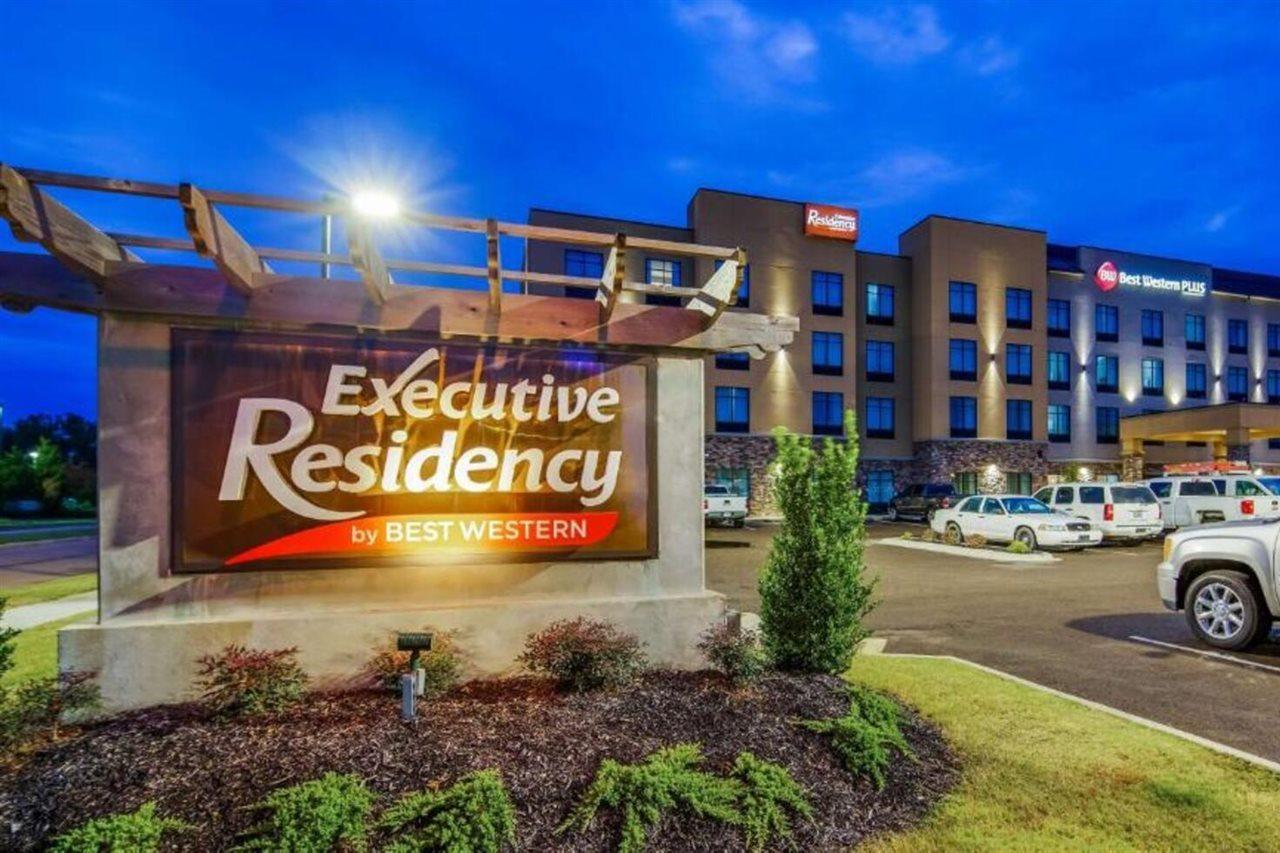 Hotel Western Executive Residency