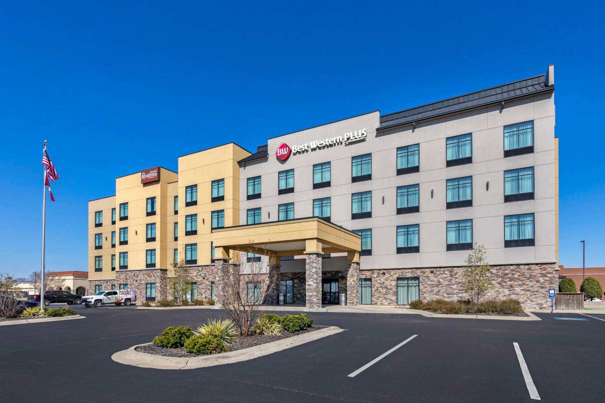 Western Executive Residency Hotel