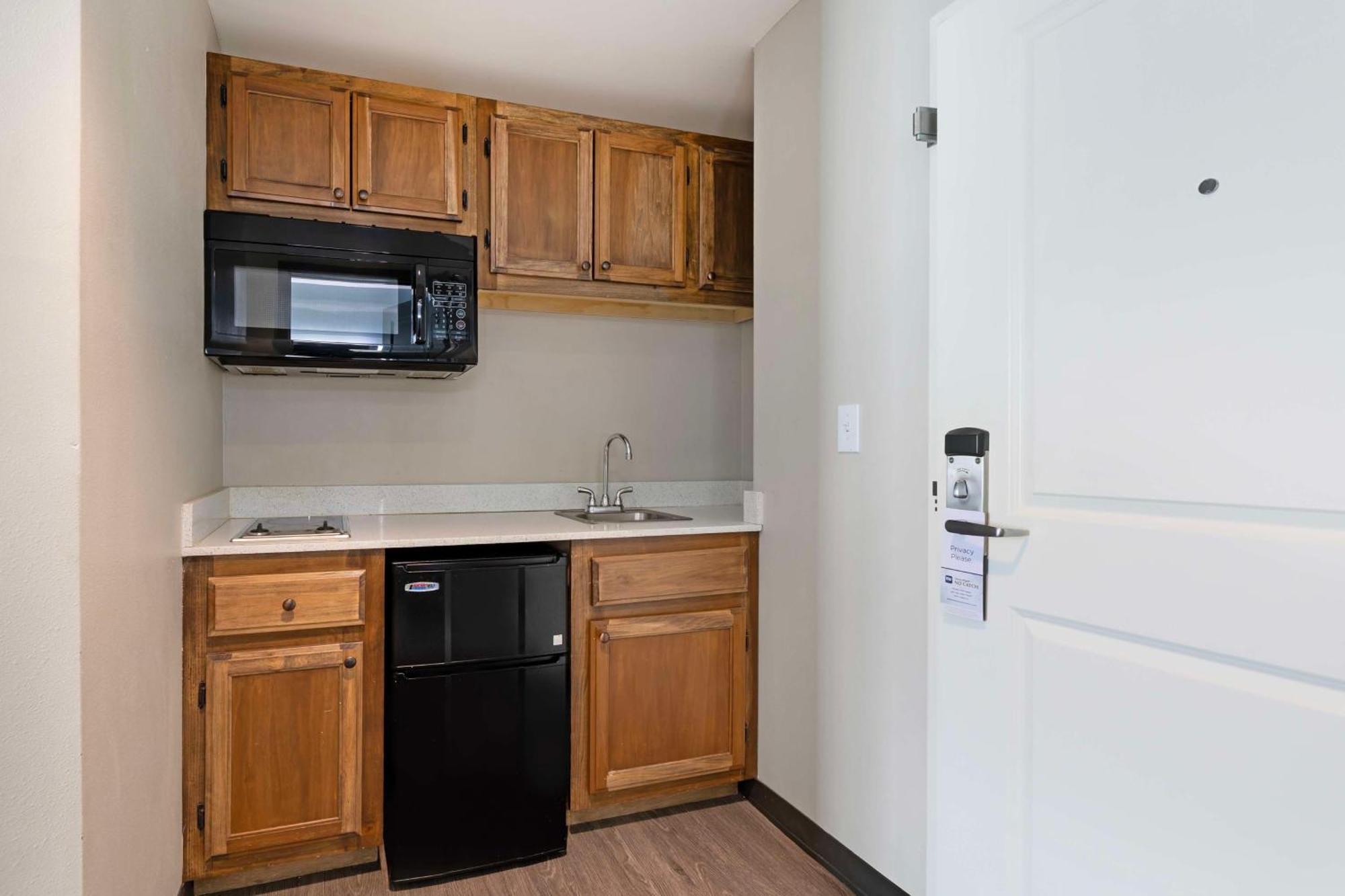 Hotel Western Executive Residency 3*